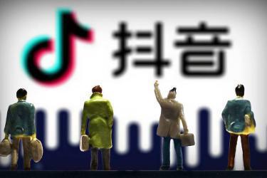 抖音怎么自动点亮粉丝灯牌（抖音如何增加粉丝）