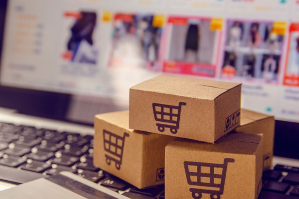 shopify批量上传产品只能用插件吗